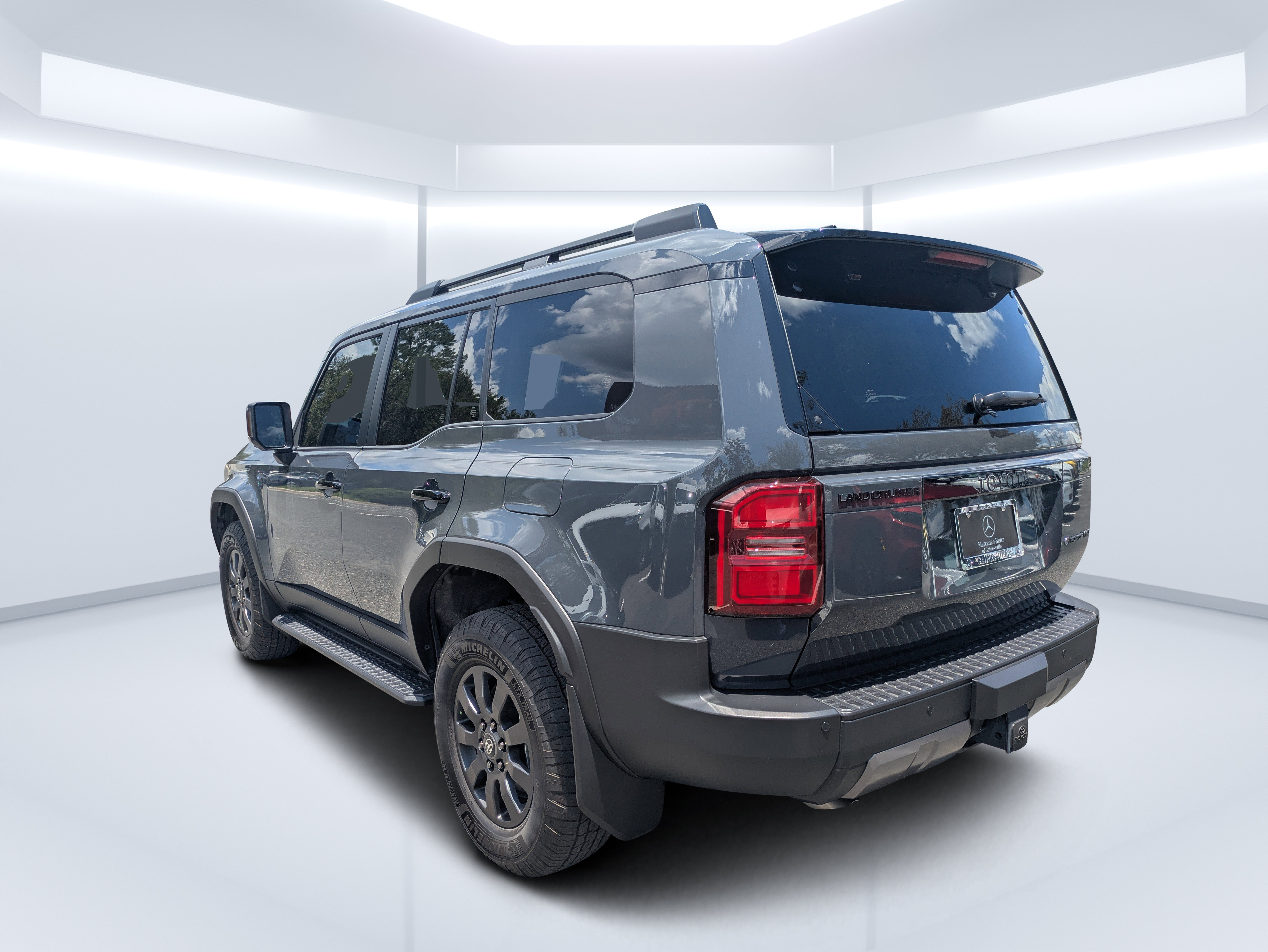Used 2025 Toyota Land Cruiser AWD/4WD image 5
