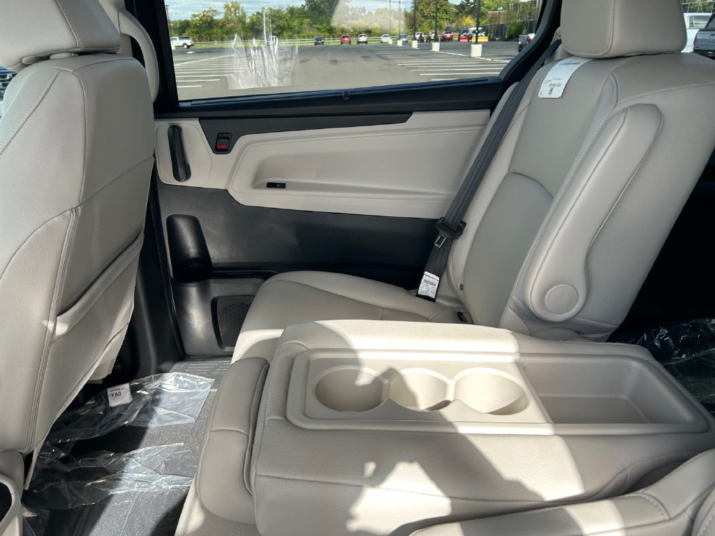 New 2027 Honda Odyssey EX-L image 17
