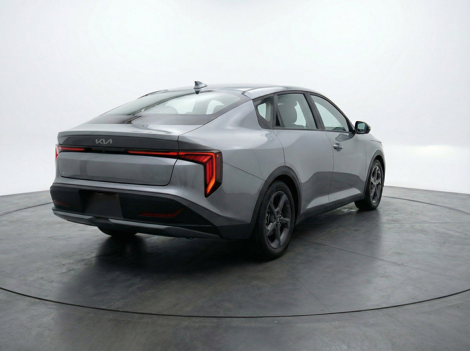 Used 2025 Kia K4 LXS image 9