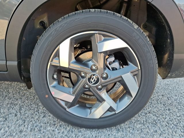 New 2026 Hyundai Venue SEL FWD image 18