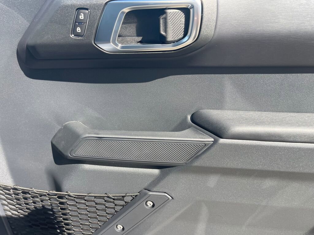 New 2025 Ford Bronco Outer Banks w/ Sasquatch Package image 16