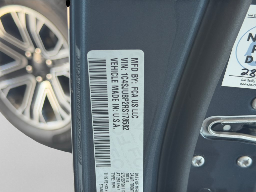 Used 2024 Jeep Wagoneer Series II w/ Flexible Seating Group RWD image 34