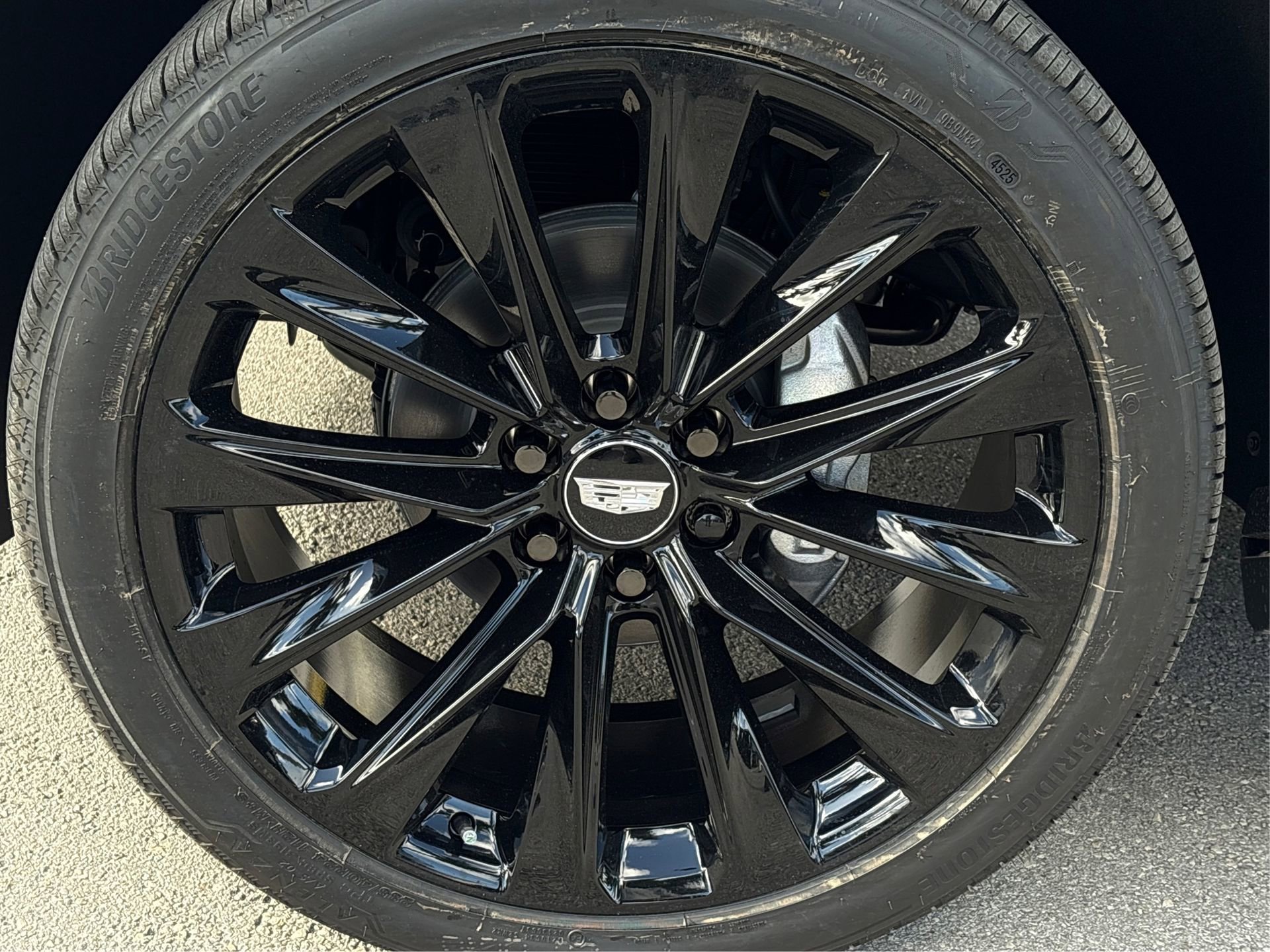 New 2026 Cadillac Escalade ESV Platinum Sport w/ LPO, ONYX Package image 12