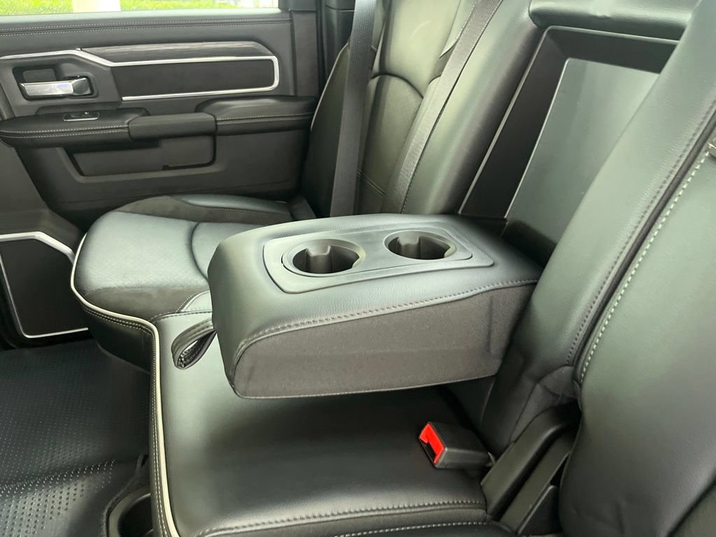 New 2024 RAM 2500 Laramie w/ Night Edition AWD/4WD image 33