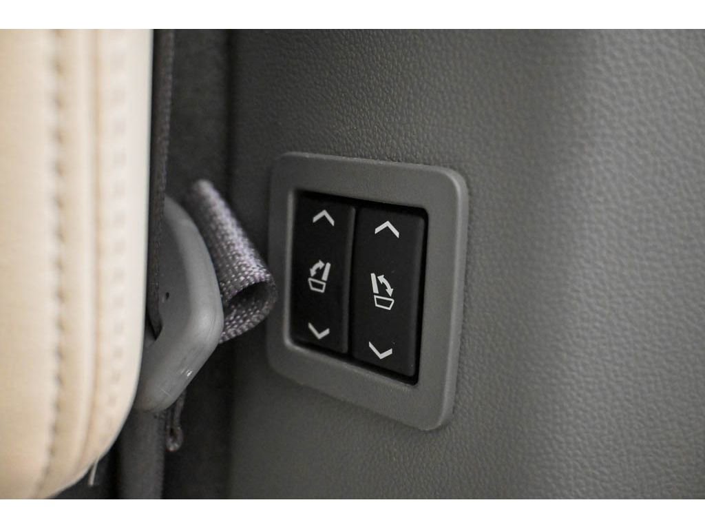 Used 2022 Cadillac XT6 Premium Luxury w/ Technology Package image 29