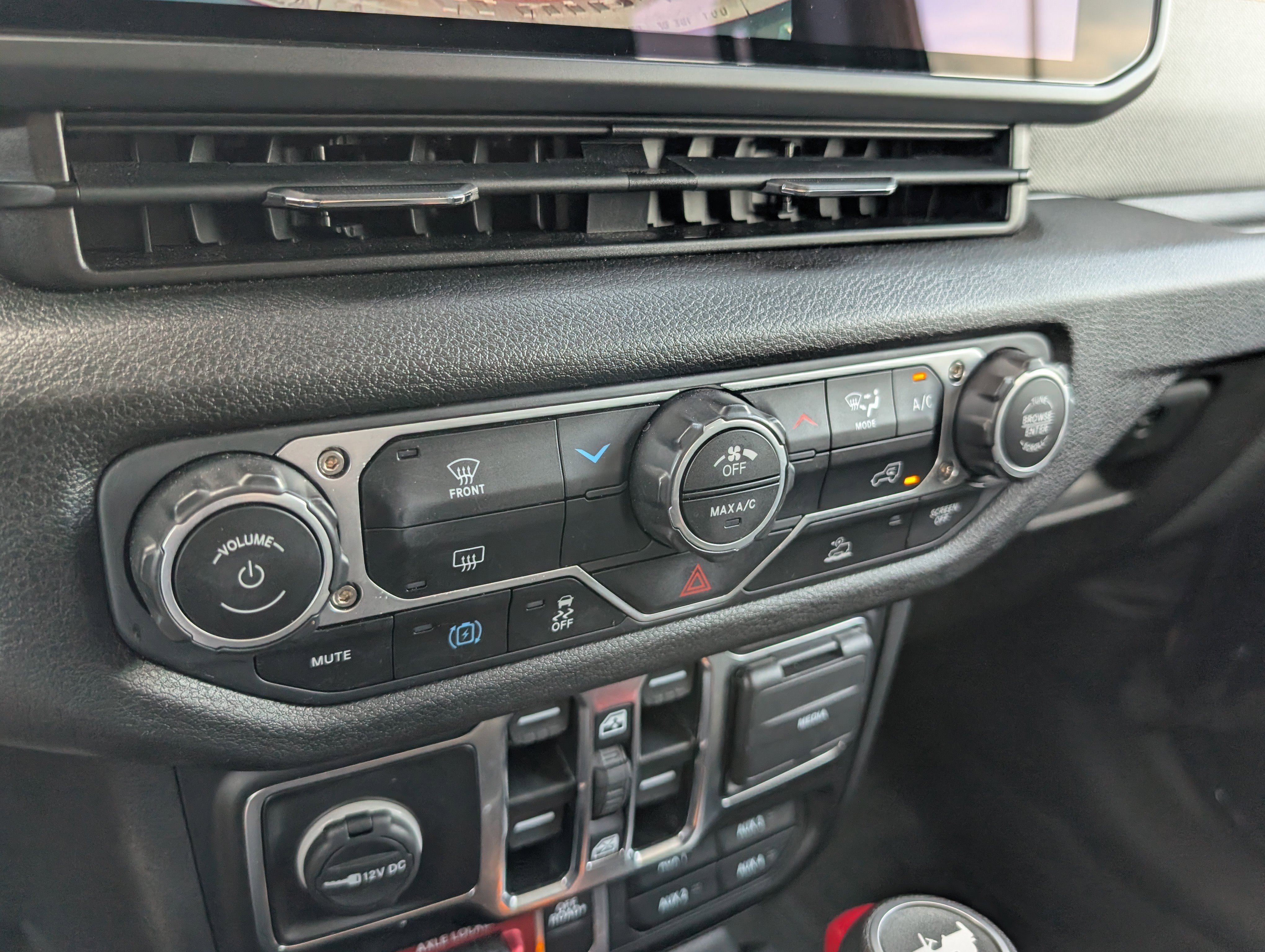 Used 2025 Jeep Wrangler Unlimited Sport S 4xe AWD/4WD image 17
