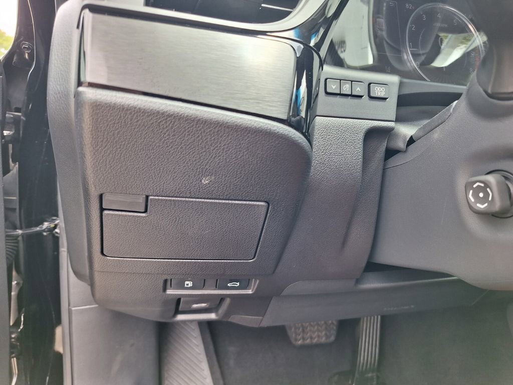 Used 2024 Lexus ES 350 w/ Premium Package image 26