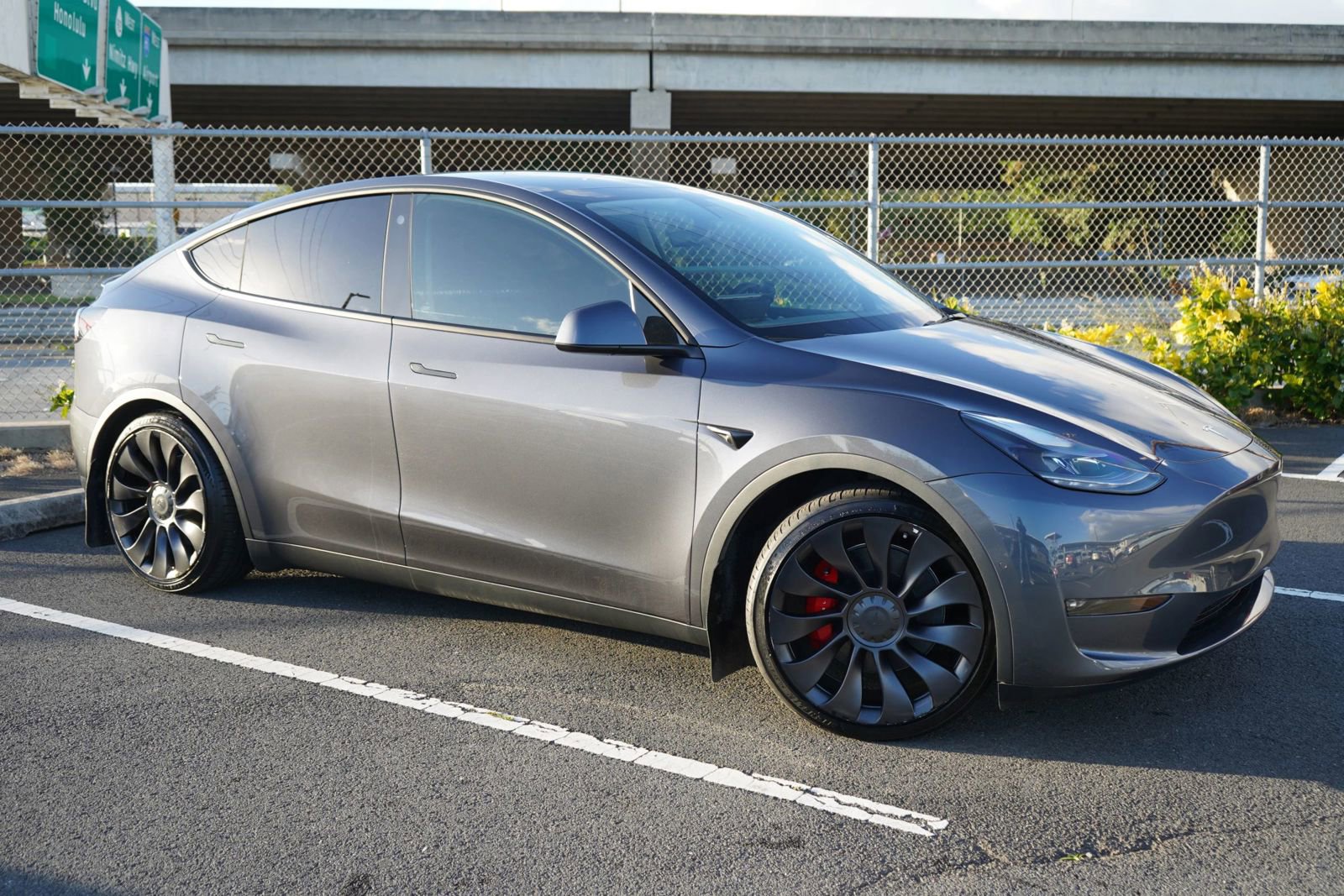 Used 2022 Tesla Model Y Performance image 5