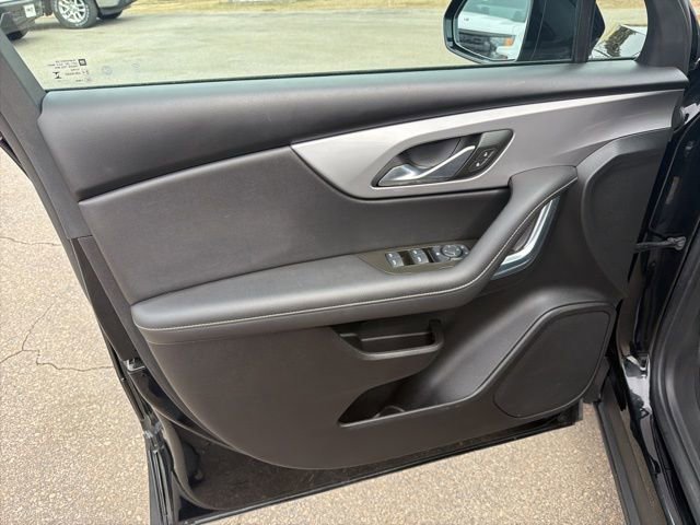 Used 2024 Chevrolet Blazer LT w/ Redline Edition AWD/4WD image 11