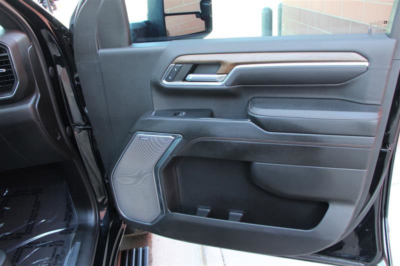 Used 2024 Chevrolet Silverado 2500 High Country w/ High Country Premium Package image 23