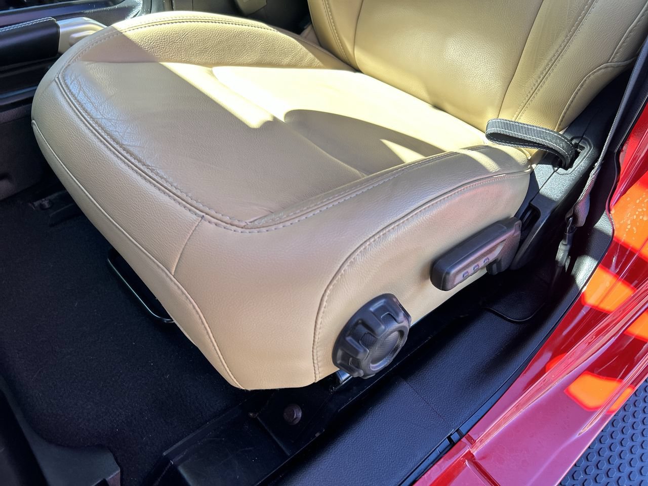 Used 2018 Jeep Wrangler Unlimited Rubicon AWD/4WD image 22