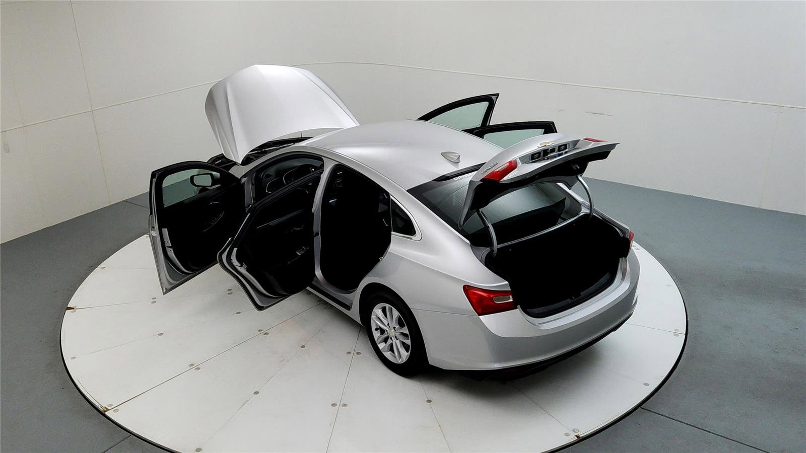 Used 2016 Chevrolet Malibu LT image 17