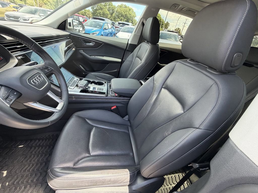 Used 2023 Audi Q8 Premium Plus w/ Premium Plus Package AWD/4WD image 20