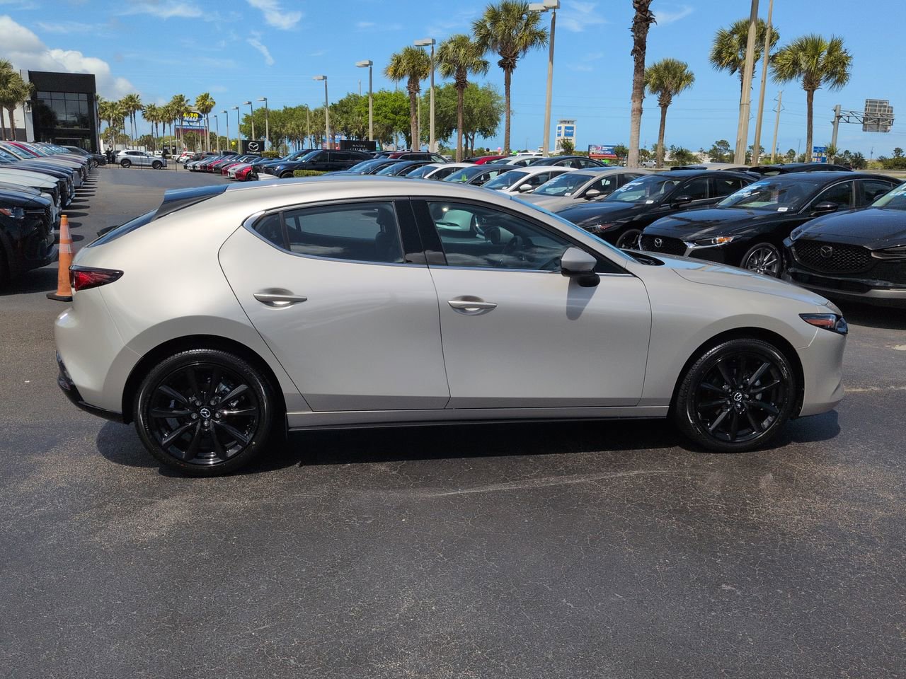 New 2026 MAZDA MAZDA3 2.5 S Hatchback w/ Premium Pkg FWD image 3