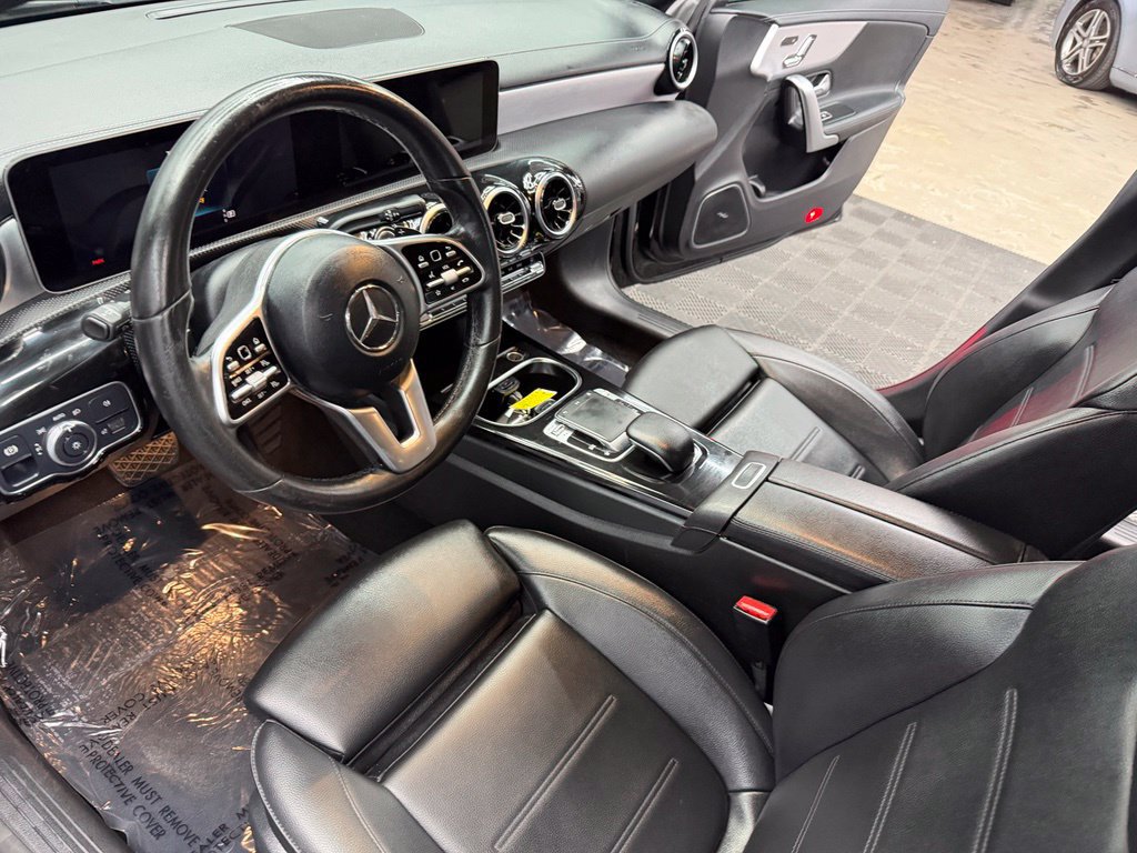 Used 2020 Mercedes-Benz CLA 250 image 32