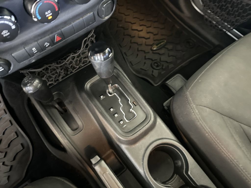 Used 2017 Jeep Wrangler Sport AWD/4WD image 25