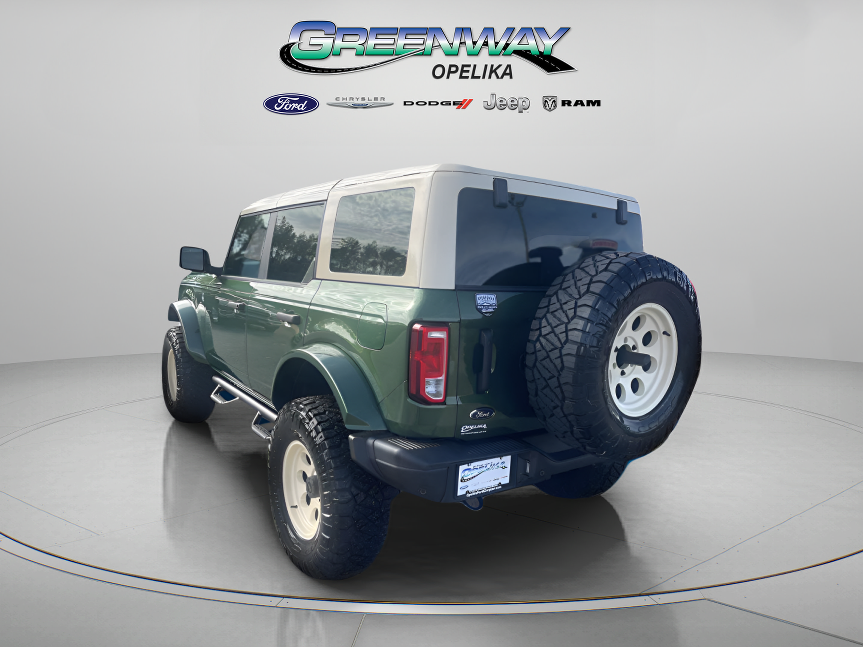 New 2024 Ford Bronco Black Diamond w/ Sasquatch Package AWD/4WD image 3