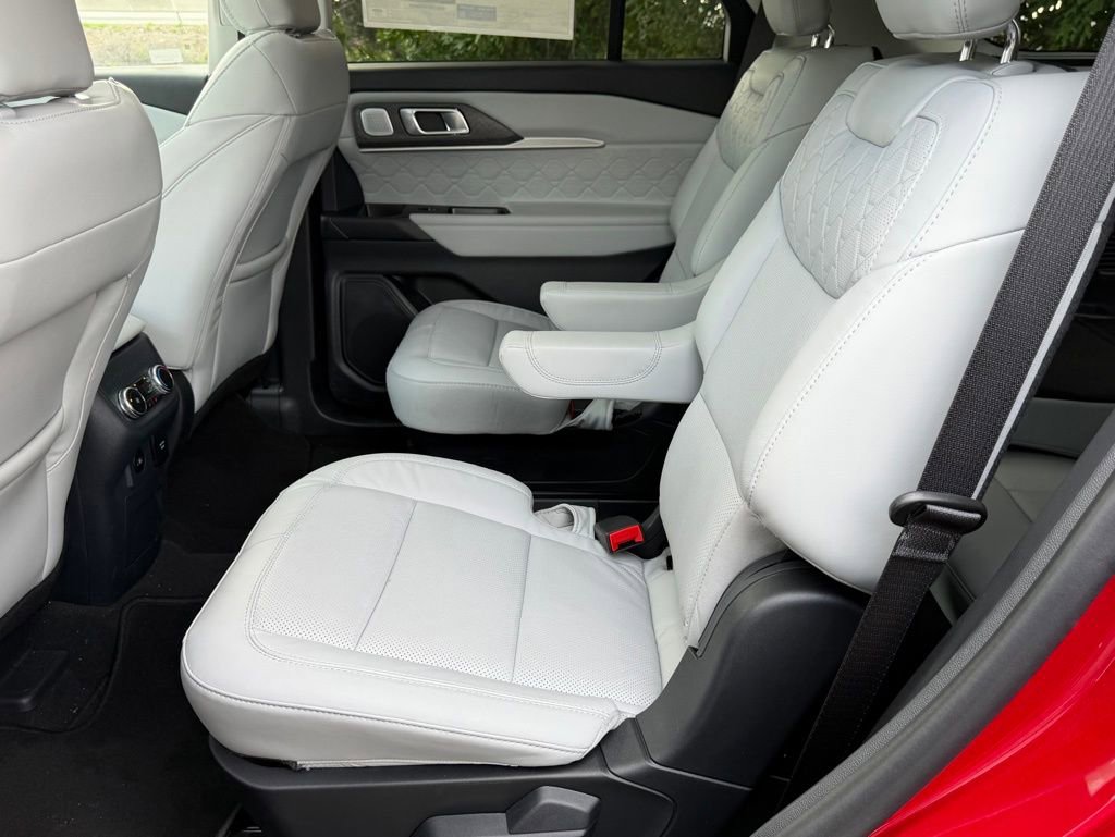 New 2026 Ford Explorer Platinum w/ LUX Leather Package image 26
