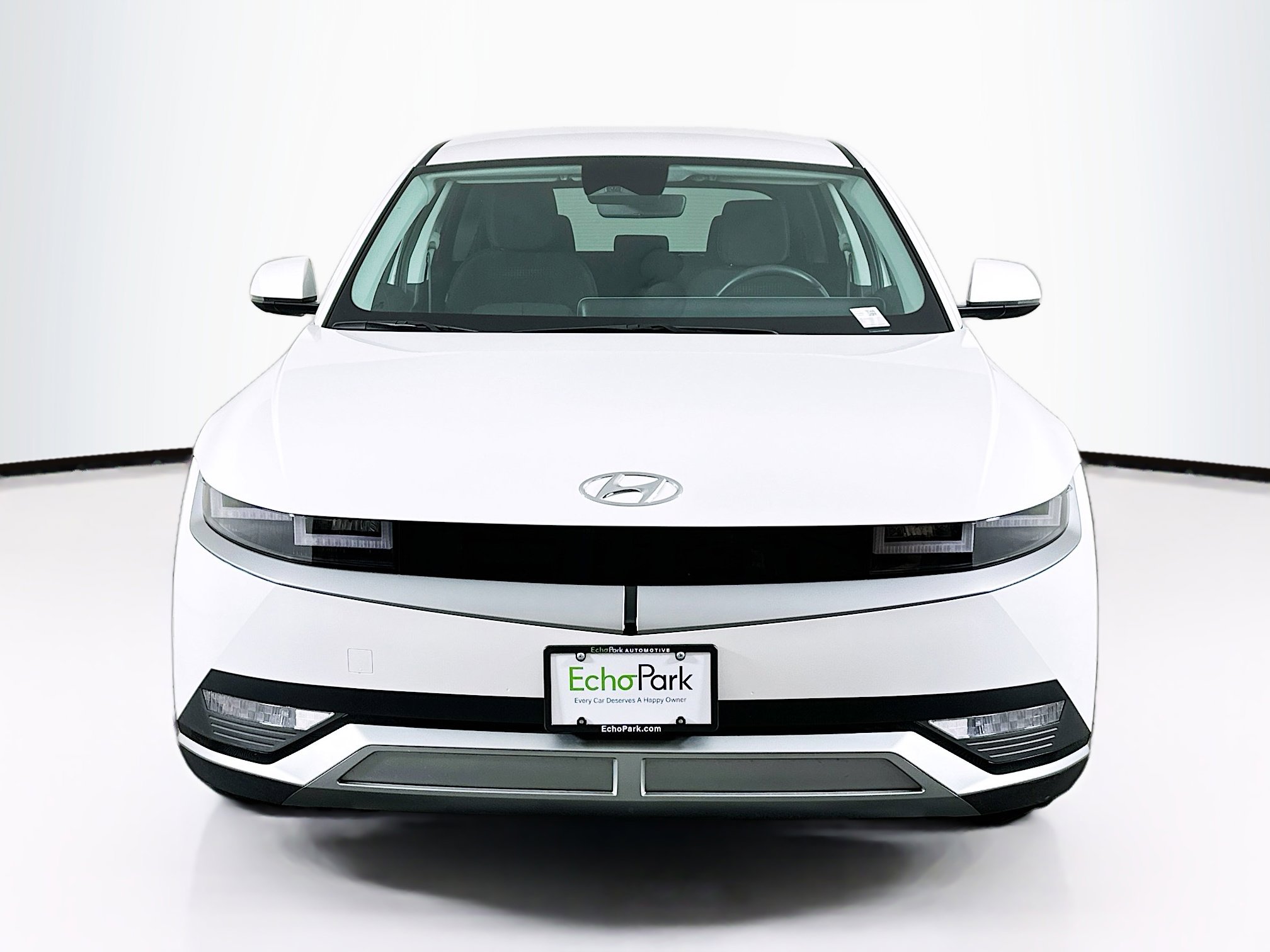 Used 2024 Hyundai Ioniq 5 SE RWD image 2