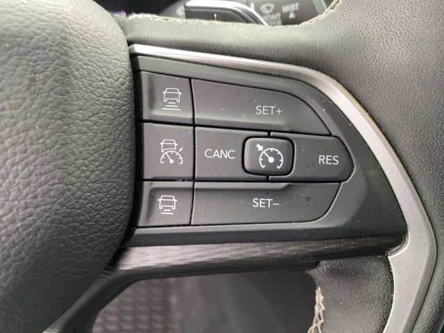 Used 2024 Jeep Grand Cherokee Altitude image 20