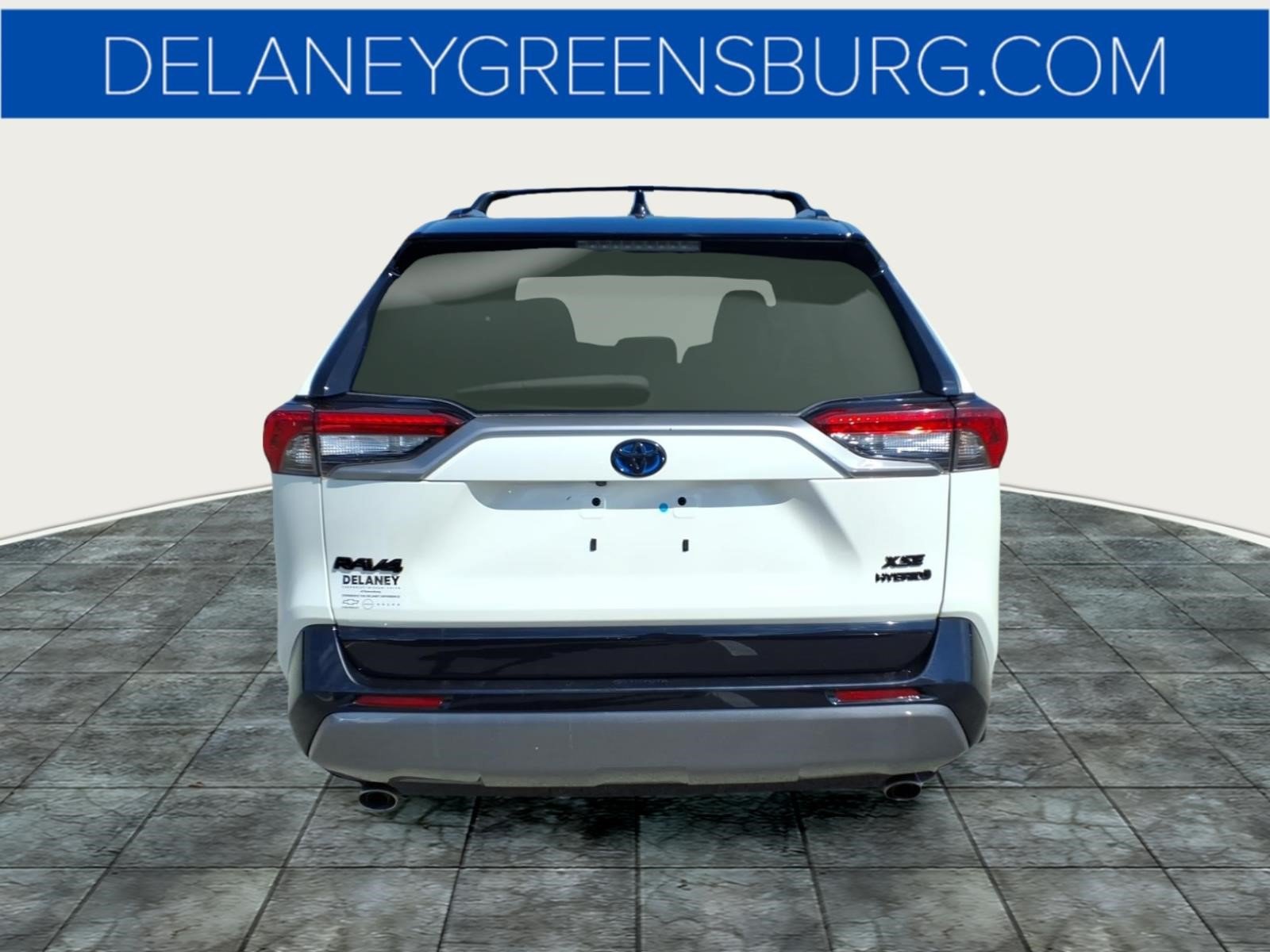Used 2021 Toyota RAV4 XSE w/ Carpet Mat Package (TMS) AWD/4WD image 4
