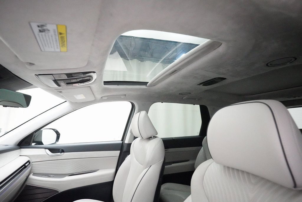Used 2024 Hyundai Palisade Calligraphy image 33
