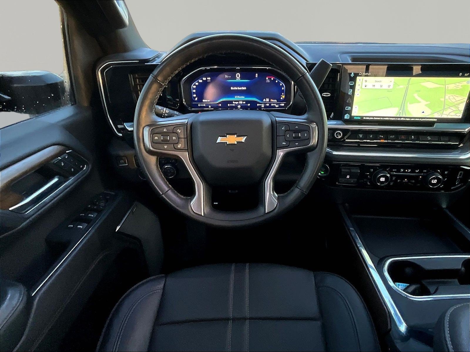 Used 2024 Chevrolet Silverado 2500 High Country w/ Technology Package AWD/4WD image 9