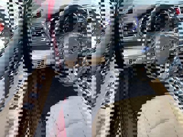 Used 2016 Subaru Legacy 2.5i Premium image 9