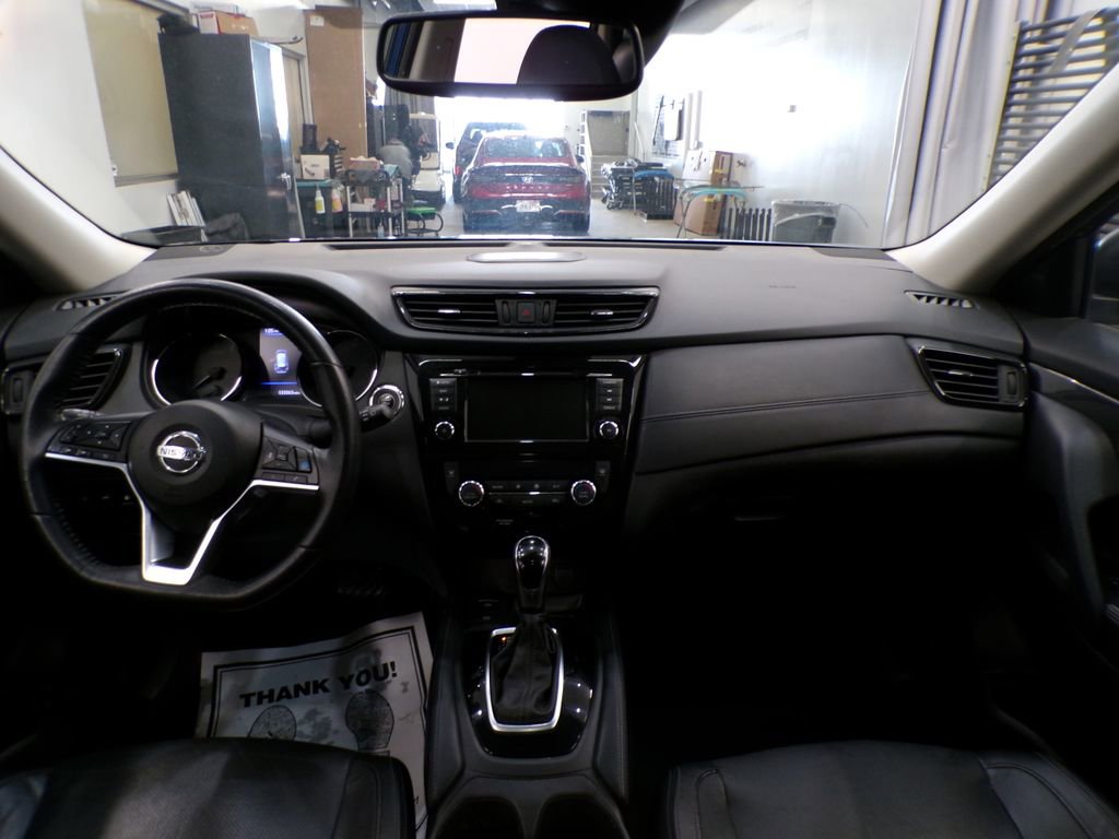 Used 2019 Nissan Rogue SL w/ Premium Package AWD/4WD image 11