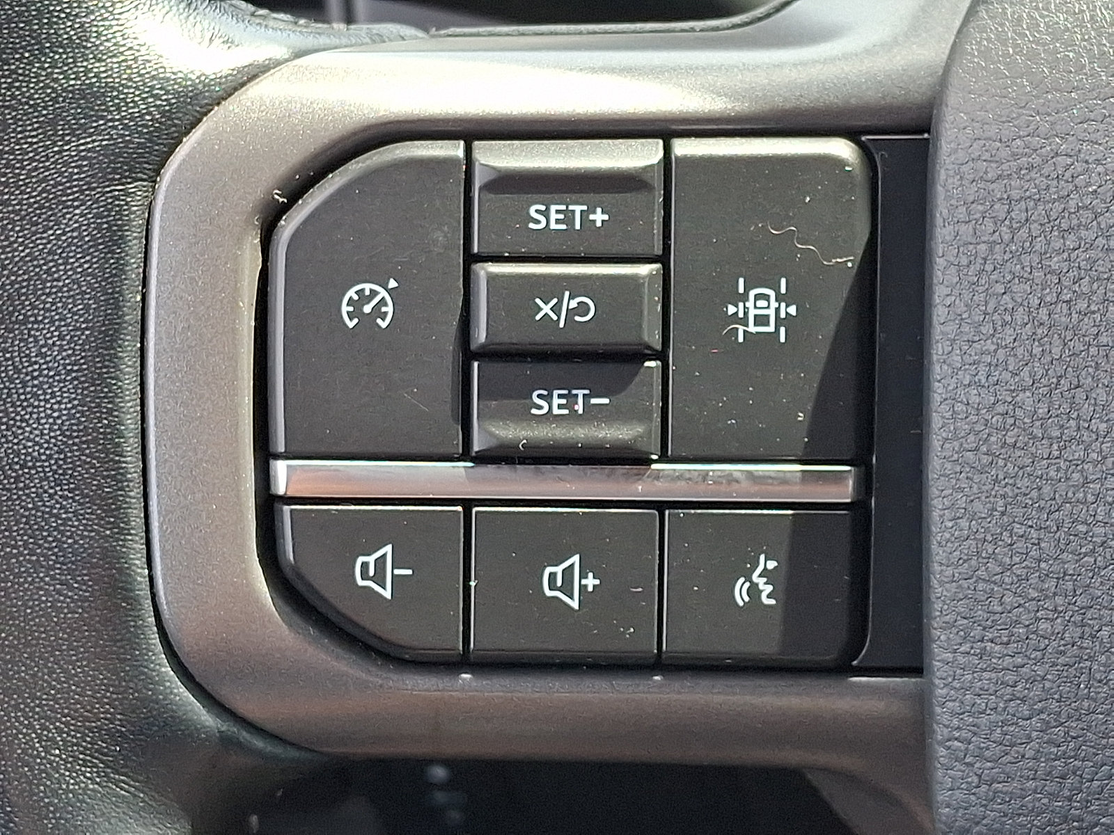 Used 2021 Ford F150 Lariat AWD/4WD image 24