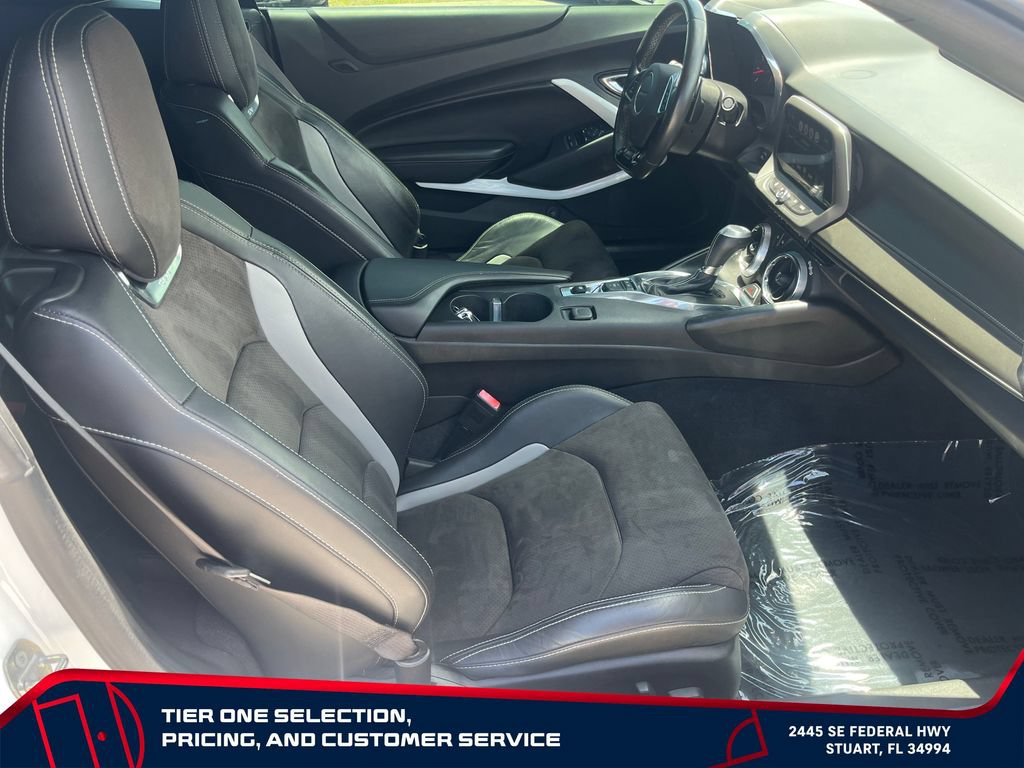 Used 2018 Chevrolet Camaro SS RWD image 11