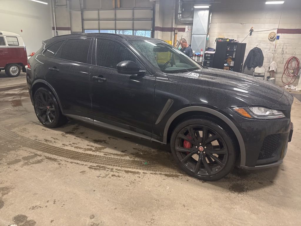 Used 2020 Jaguar F-PACE SVR image 5