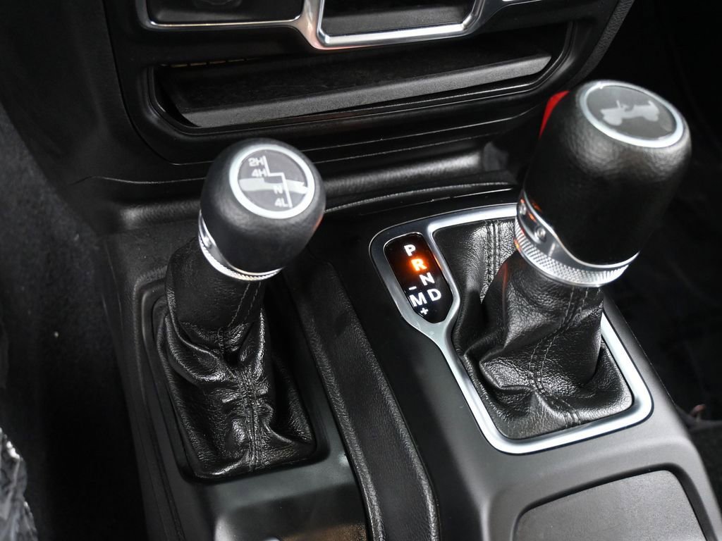 Used 2022 Jeep Wrangler Unlimited Sport image 23