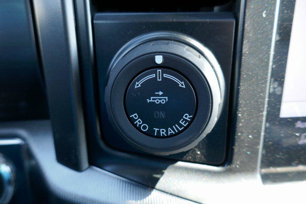 New 2025 Ford F150 Lariat w/ Equipment Group 501A Mid image 24