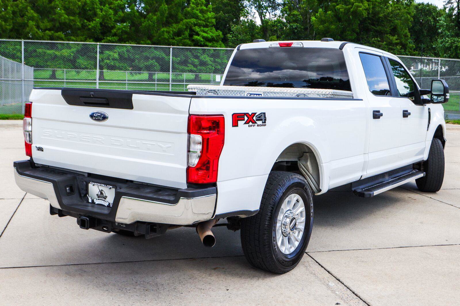 Used 2022 Ford F250 XL w/ STX Appearance Package AWD/4WD image 14