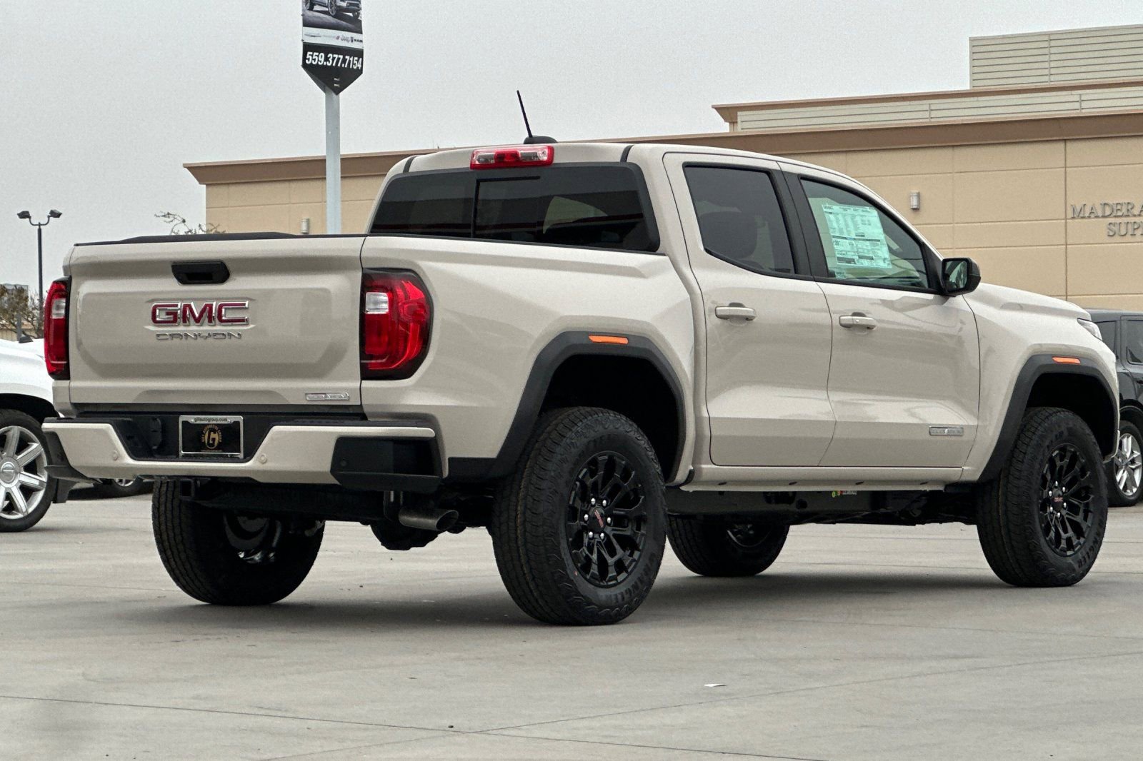 New 2026 GMC Canyon Elevation image 6