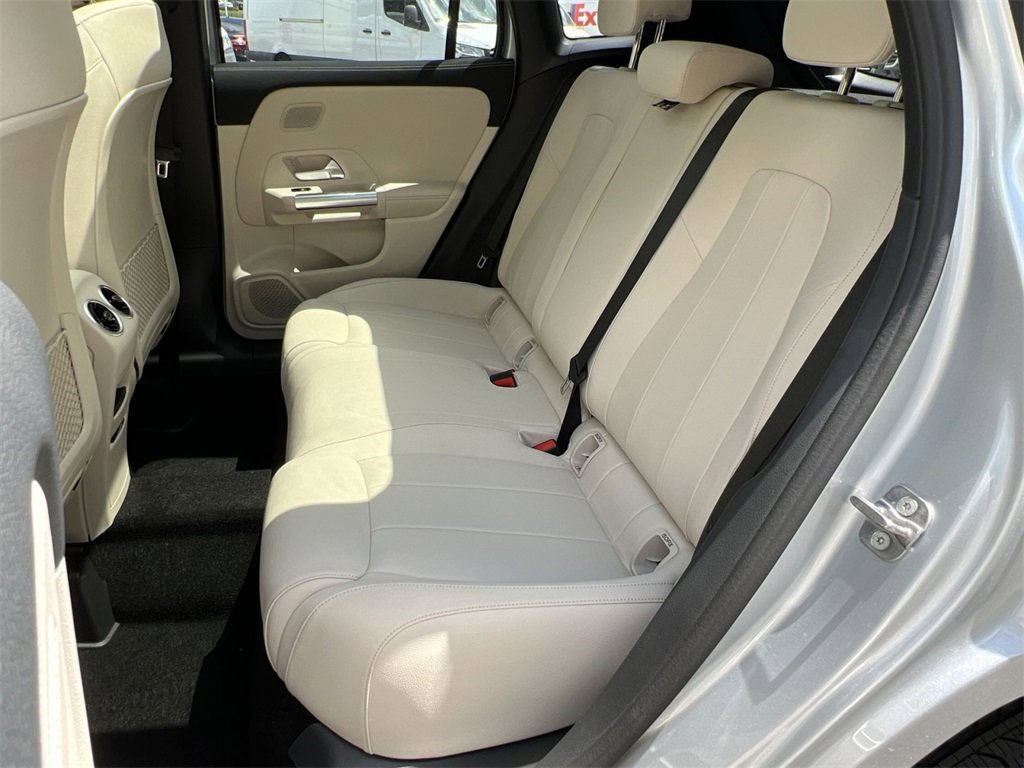 Certified 2026 Mercedes-Benz GLA 250 4MATIC image 23