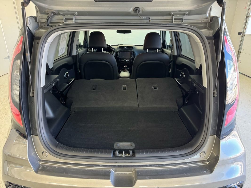 Used 2018 Kia Soul ! w/ Tech Package FWD image 7