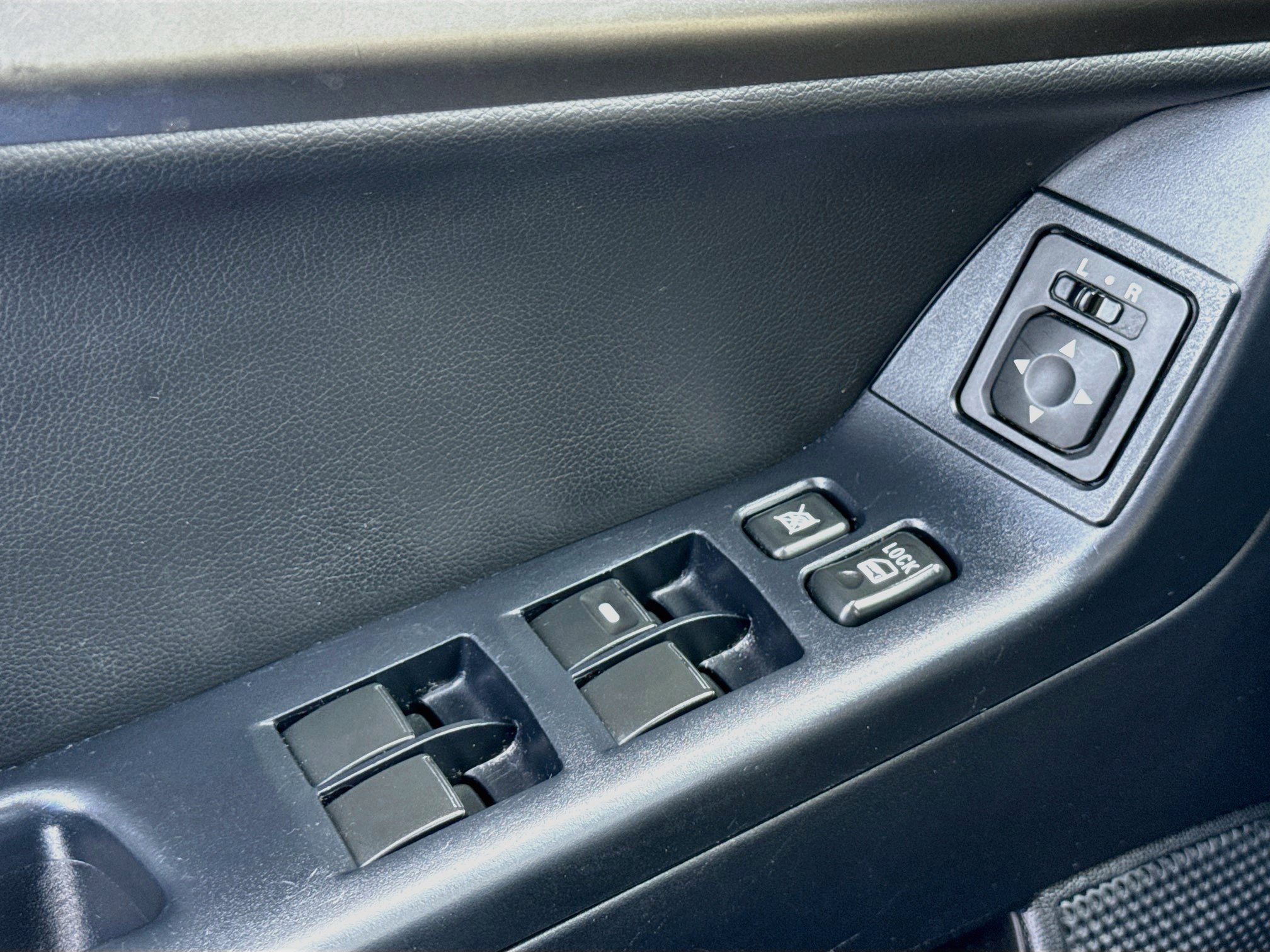 Used 2015 Mitsubishi Lancer SE AWD/4WD image 9