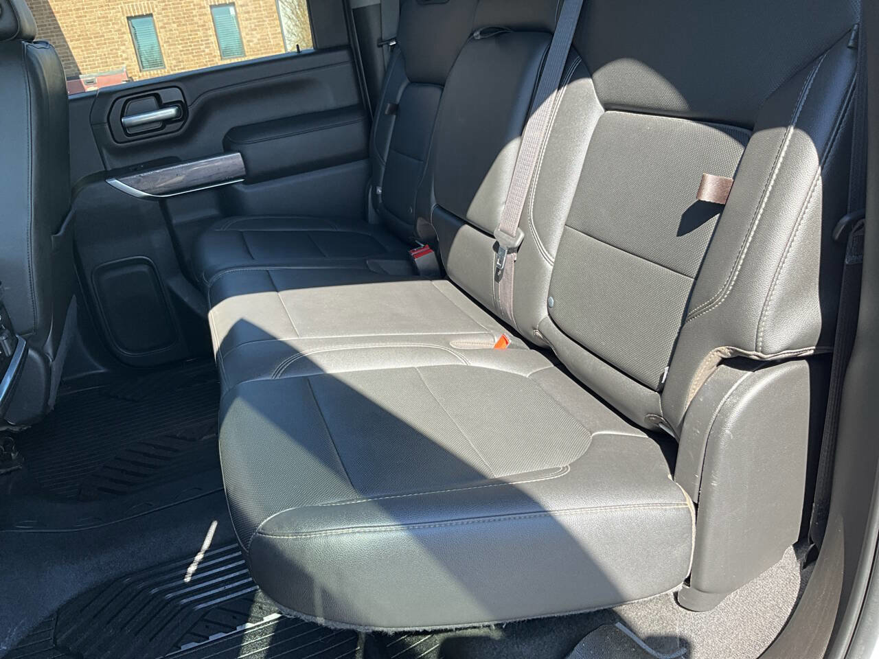 Used 2020 Chevrolet Silverado 2500 LTZ w/ LTZ Premium Package image 10