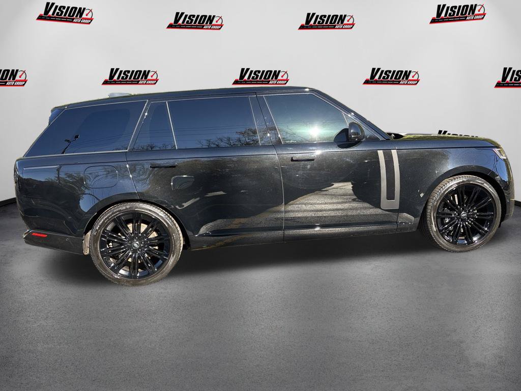 Used 2023 Land Rover Range Rover Long Wheelbase SE AWD/4WD image 5
