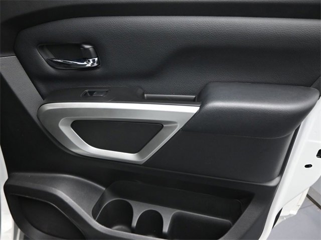 Used 2024 Nissan Titan SV w/ SV Convenience Package image 26