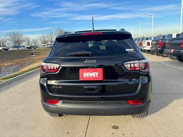 New 2026 Jeep Compass Latitude w/ Sun and Sound Group image 6