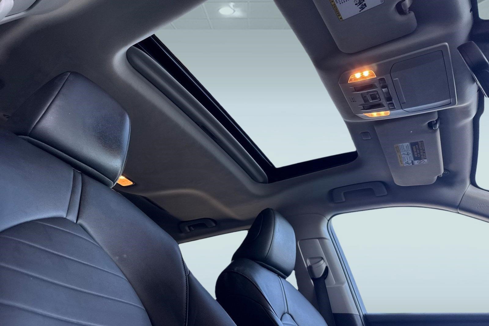 Used 2022 Toyota Highlander XLE image 15