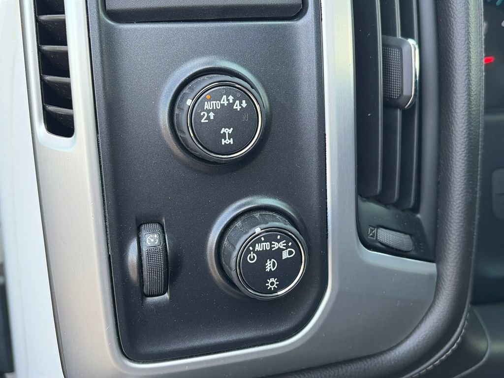Used 2018 GMC Sierra 1500 SLE w/ SLE Value Package AWD/4WD image 18