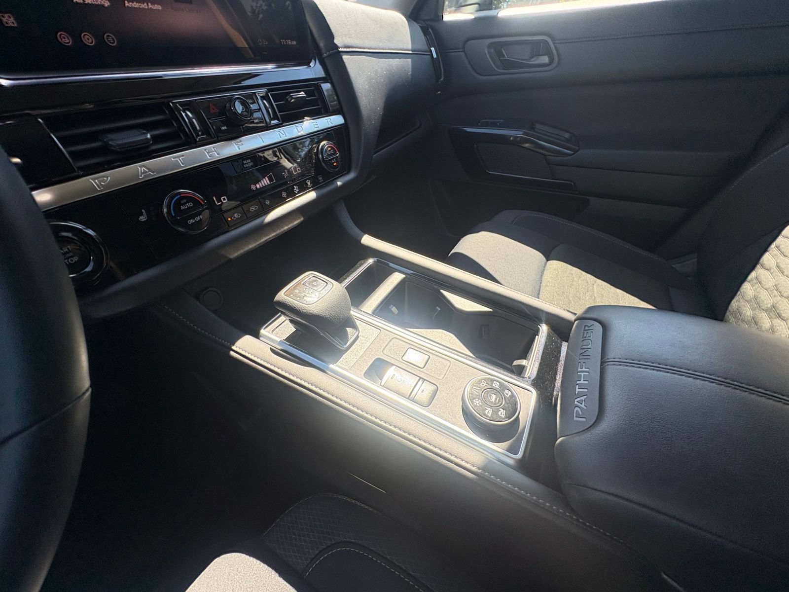 Used 2026 Nissan Pathfinder SV AWD/4WD image 41