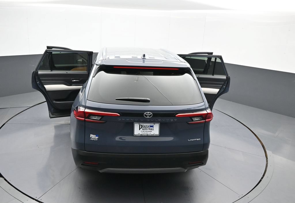 Certified 2024 Toyota Grand Highlander AWD image 47