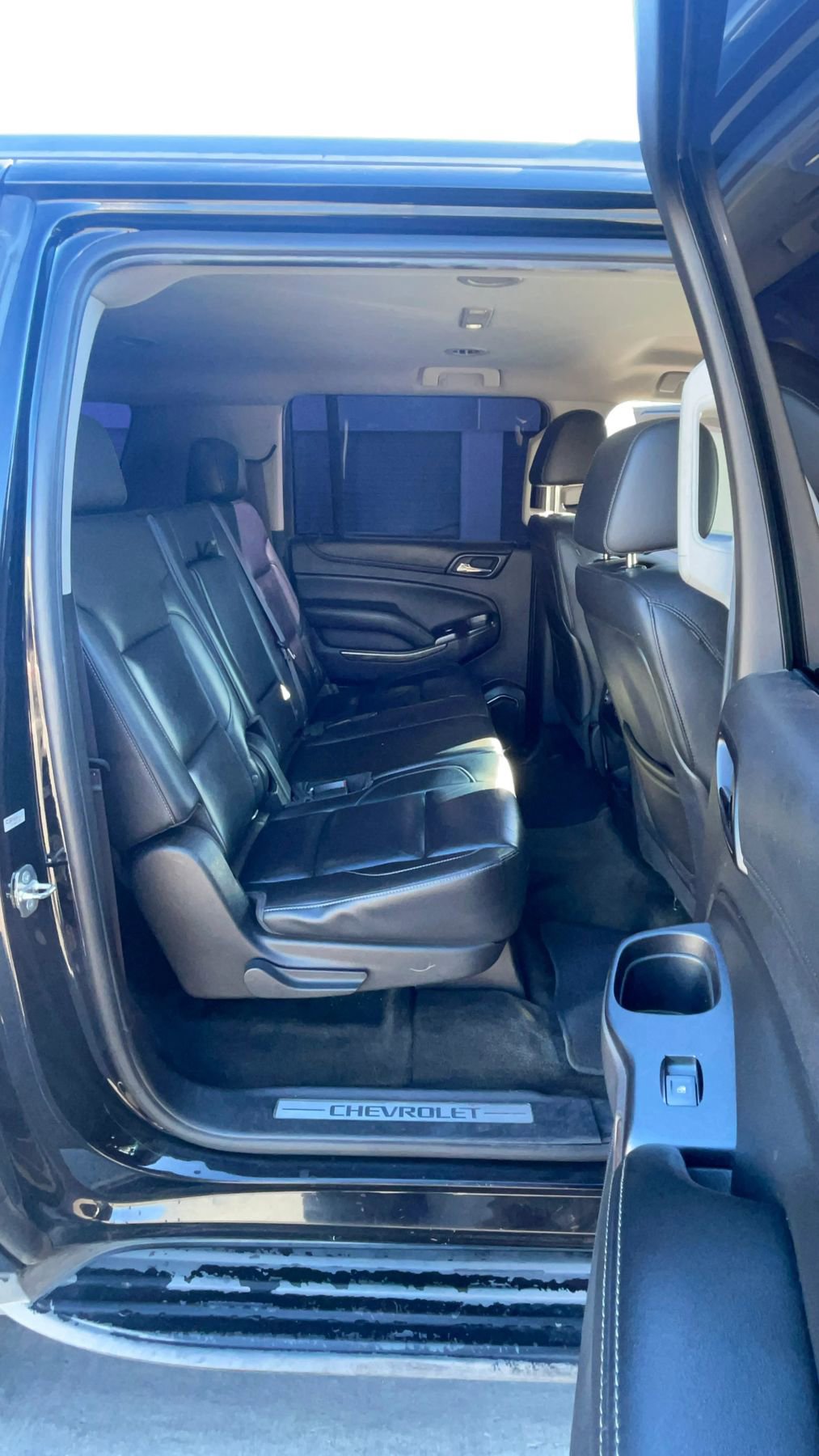 Used 2015 Chevrolet Suburban LT image 16