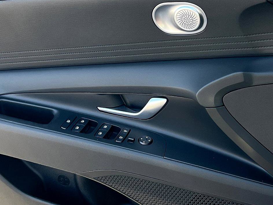 New 2026 Hyundai Elantra Blue image 15