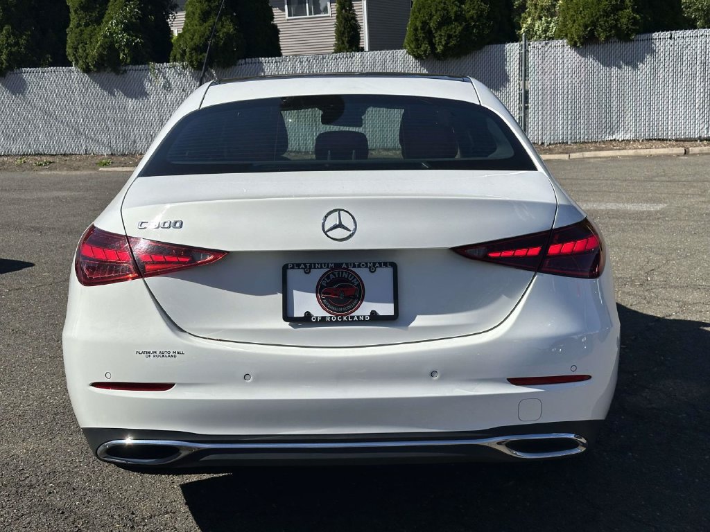 Used 2025 Mercedes-Benz C 300 Sedan image 4